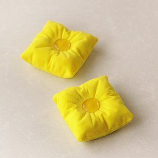 Подушка квадратна тістечко силіконова форма ручної роботи
